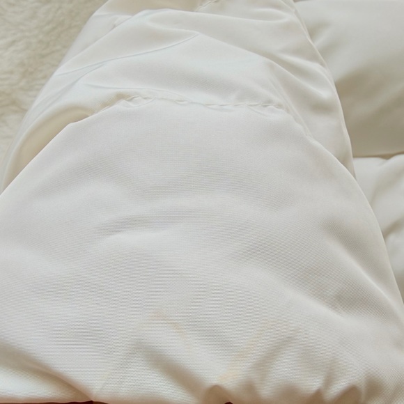 Baby GAP Off-White Hooded Puffer Jacket with Bow 0-6 months - Picture 11 of 11